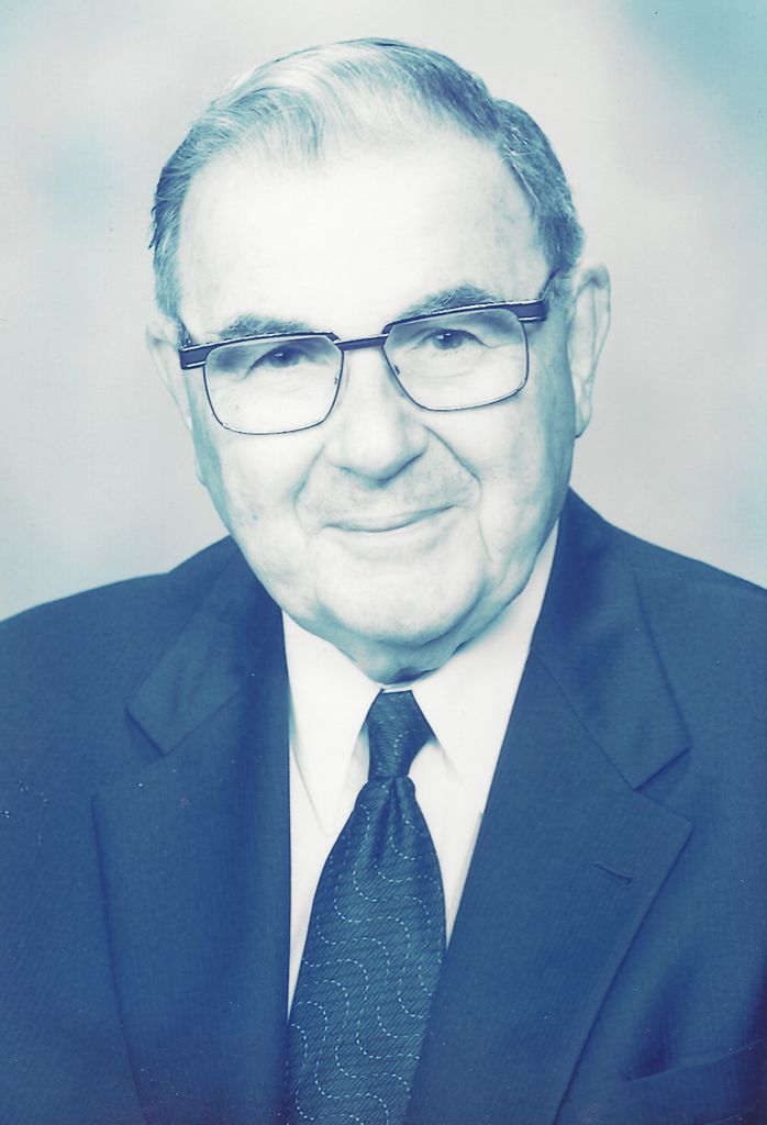 Dr. Alexander Schirger