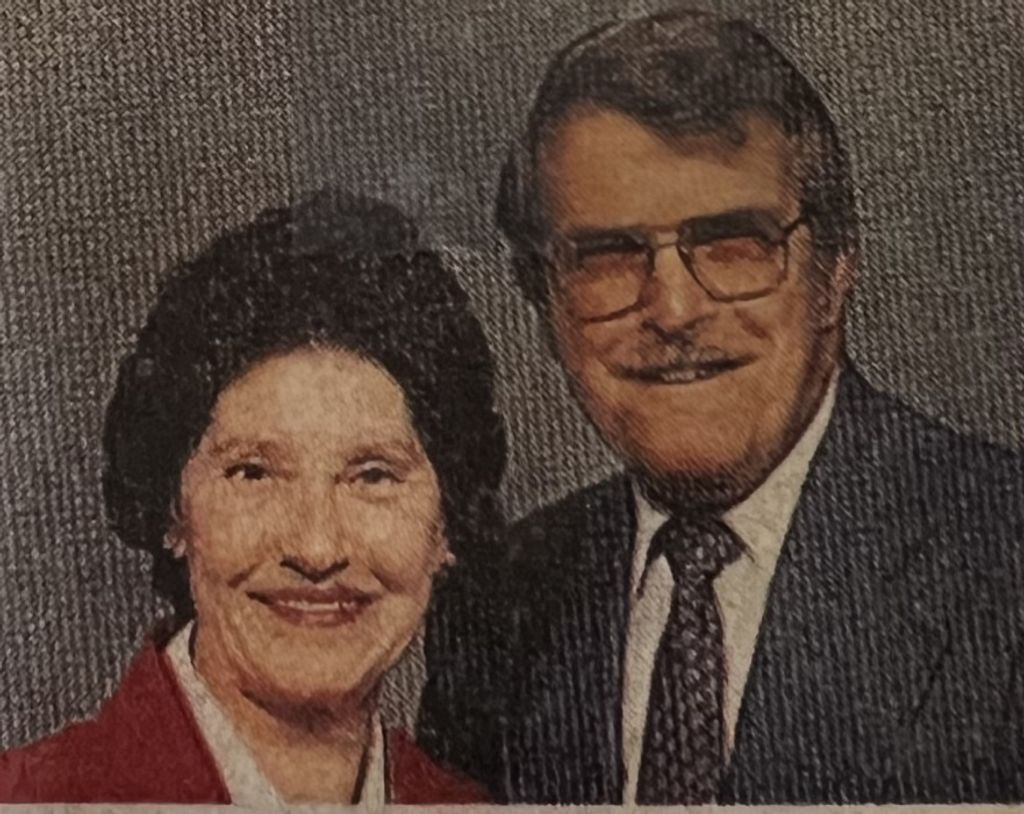 Lauretta P. (Hoyer)  Snyder