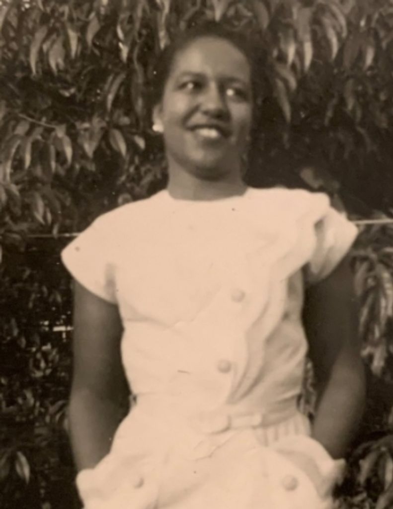 Joyce Pillow Profile Photo