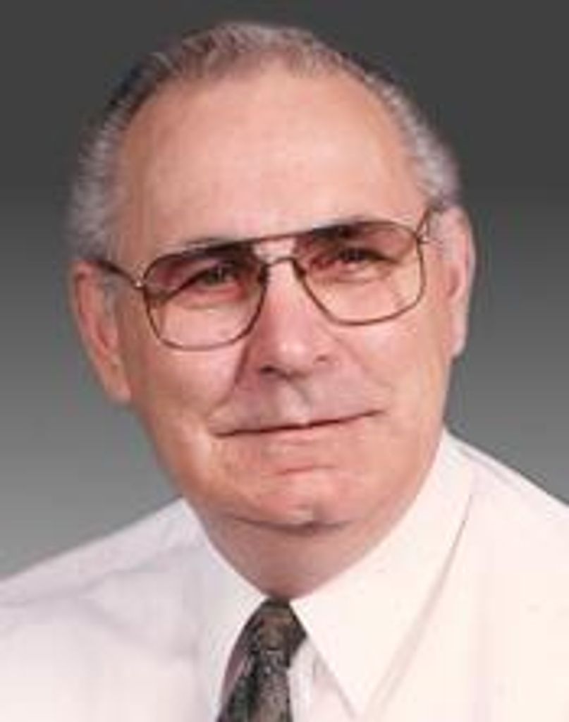Lawrence W. Mcgee