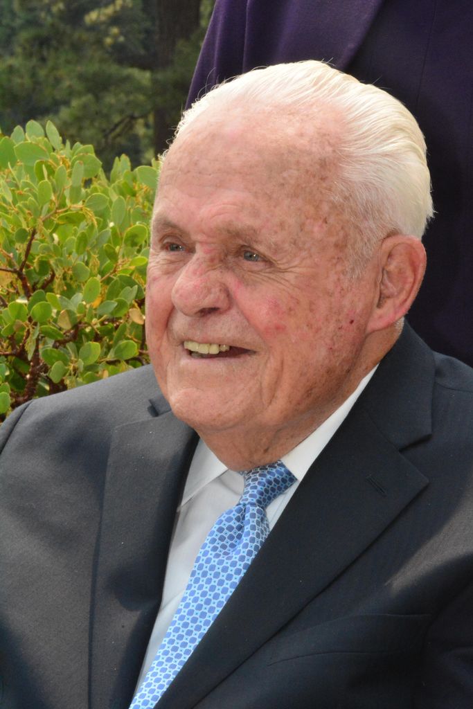 LeRoy Curnow
