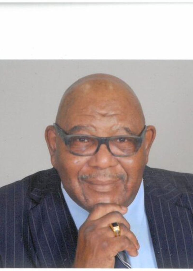 Billy Joe Mccutcheon Profile Photo