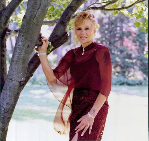 Louise Pettipas-Lizak photo gallery thumbnail 2 of 2