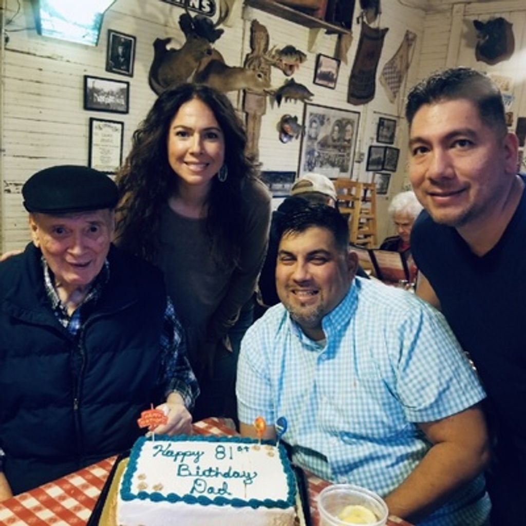 Hector R. De Los Santos