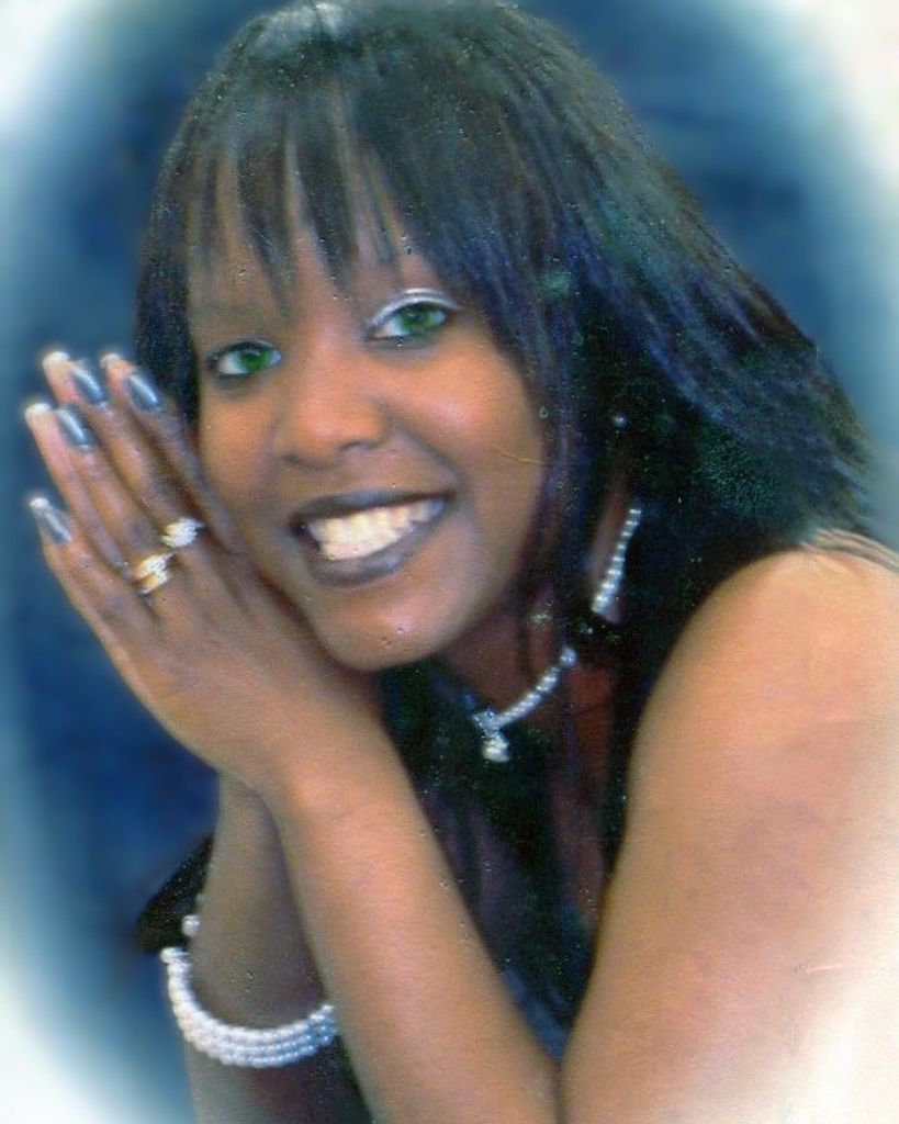 Jessica Jeanette May Alvayero