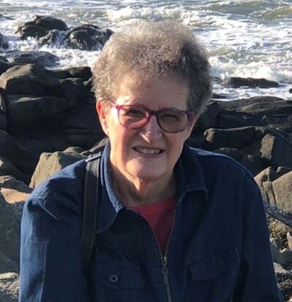 Sandra Calder Profile Photo