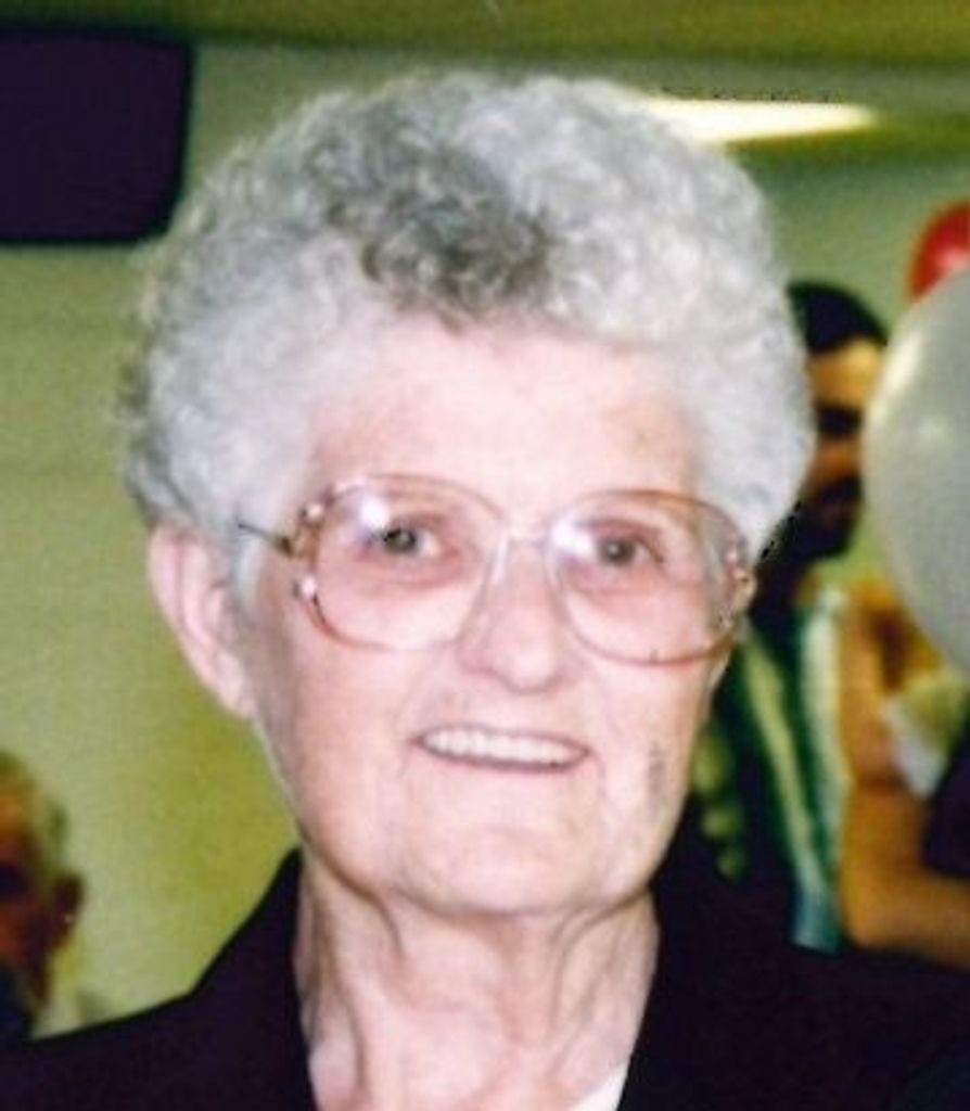 Ester Velvie Smith