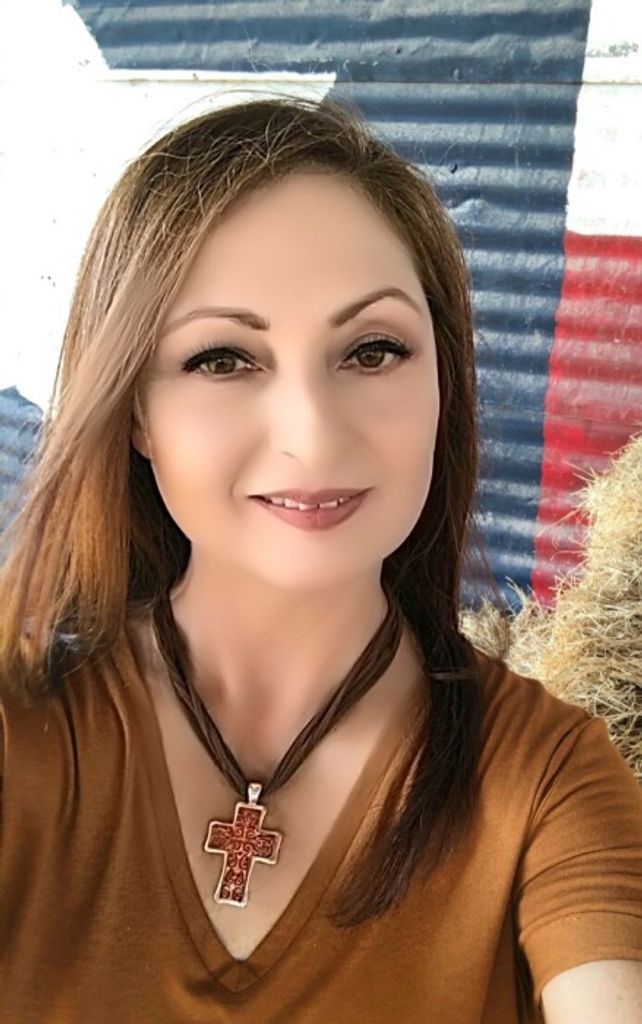 Laura Alicia Guerra Profile Photo