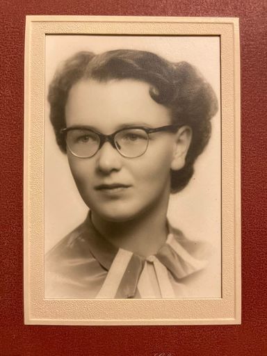 Hyla Anne Hitchcock photo gallery thumbnail 76 of 80
