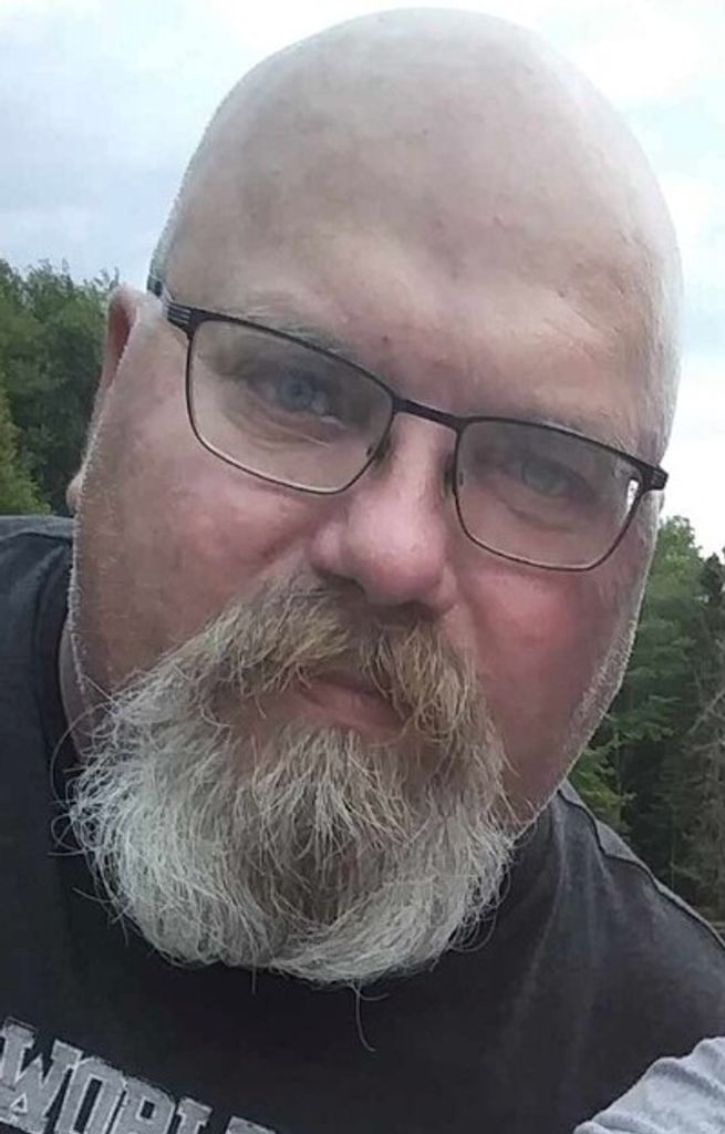 Michael James Richardson Profile Photo