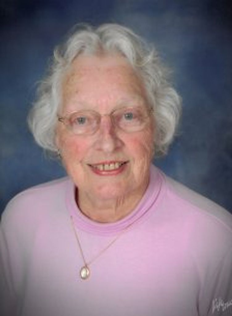Maxine Mitchell Profile Photo