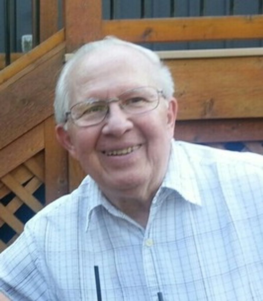 Robert Madecky Profile Photo