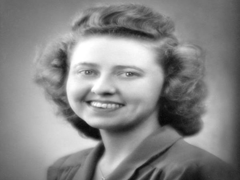 Beverly Luverne Wolter