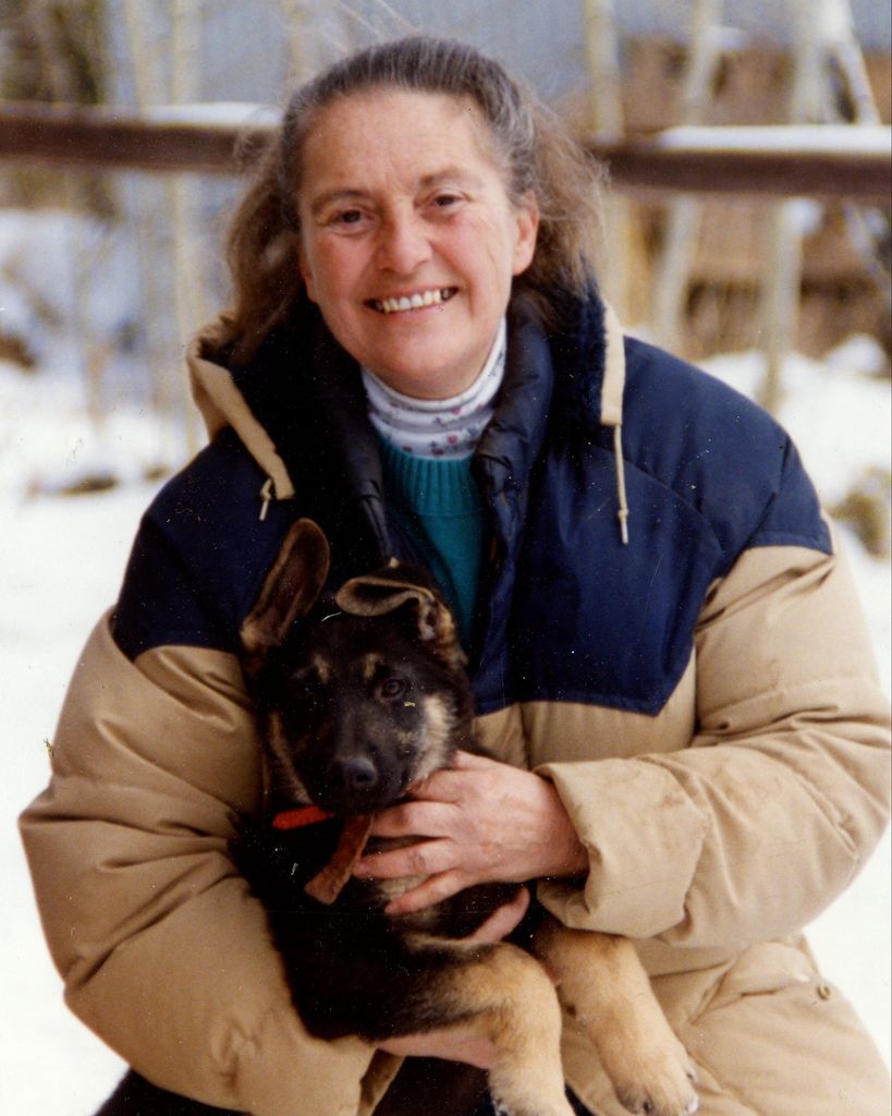 Ellen Lee Holmes