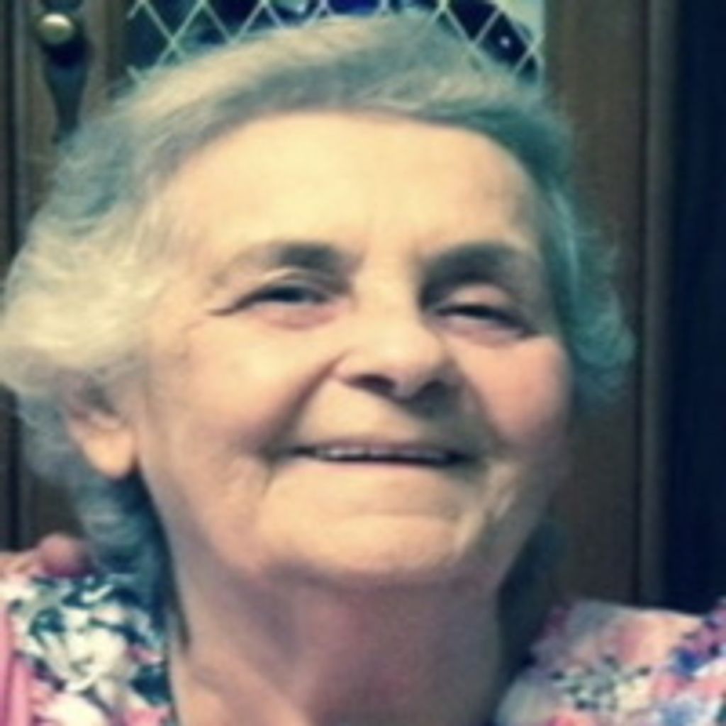 Luna Latiolais