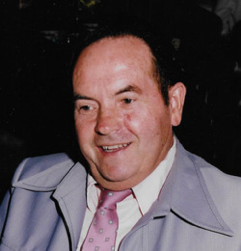 Blaine D Wood