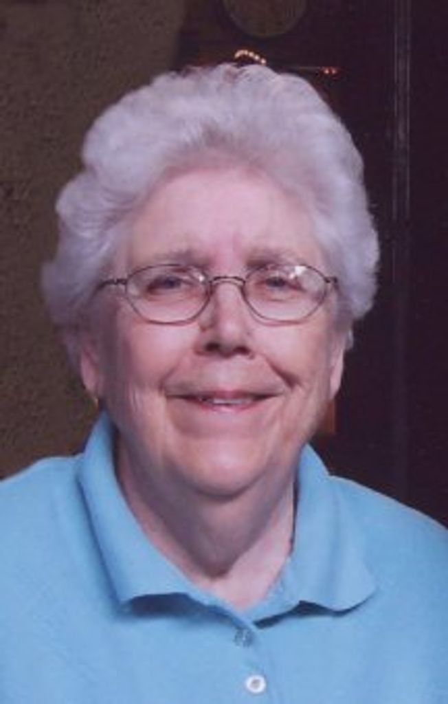 Charlene (Macke)  Pruett