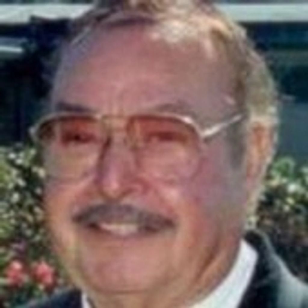 Lino Pena Flores