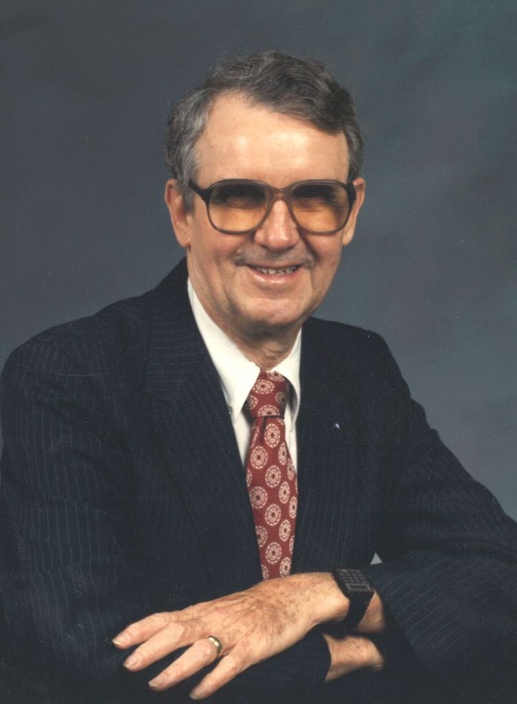 Louie August Abernathy