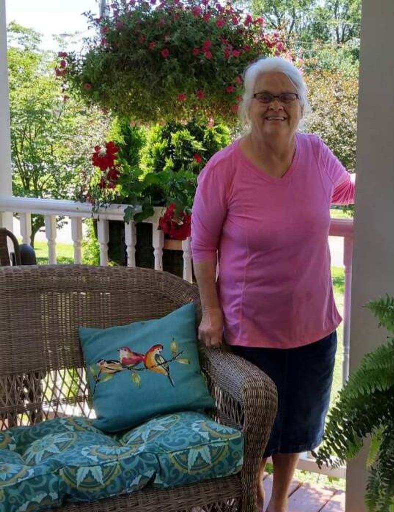 Carolyn Sue (Embry)  Renfrow Profile Photo