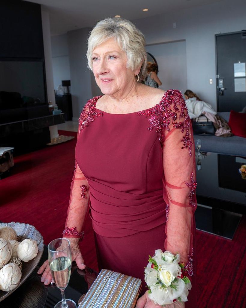 Theresa E. Stuhl (Nee Pawlowski)