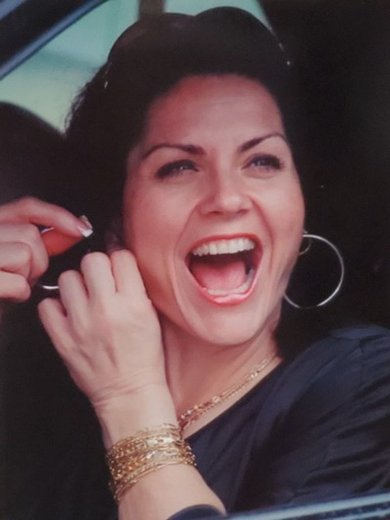 Veronica Macarthur-Dominguez Profile Photo