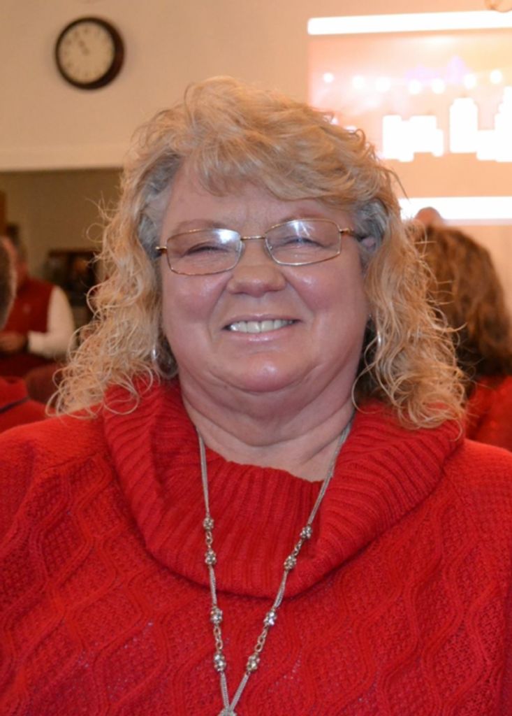 Patricia Larue (Warren)  Barefoot