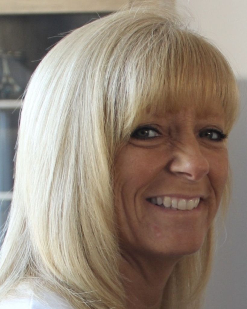 Iris Sue Buza Profile Photo