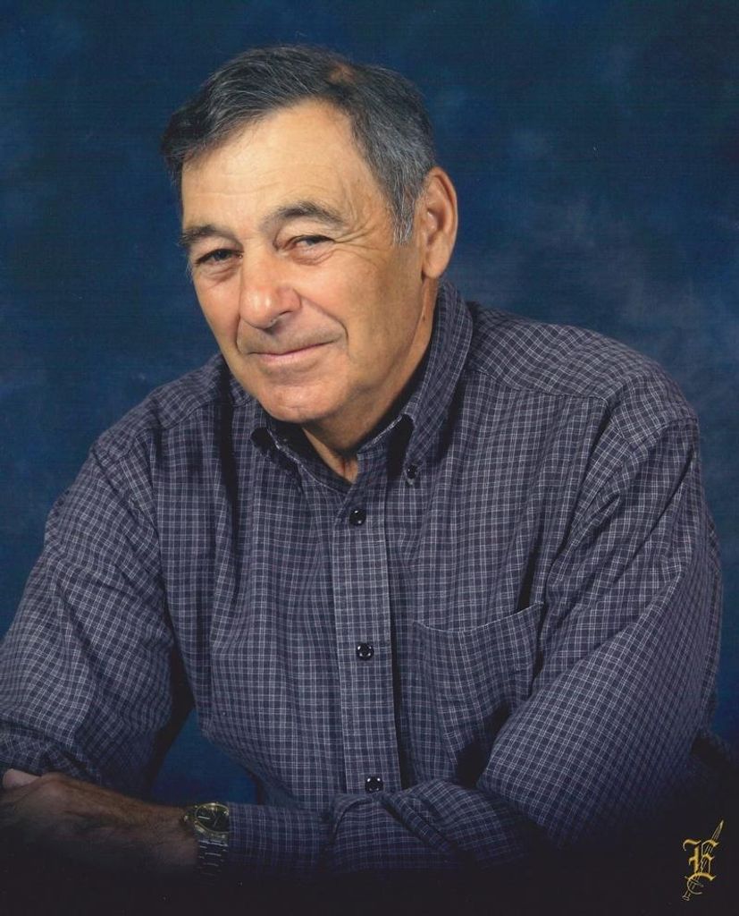 Ellis Jaynes Lacourt Profile Photo