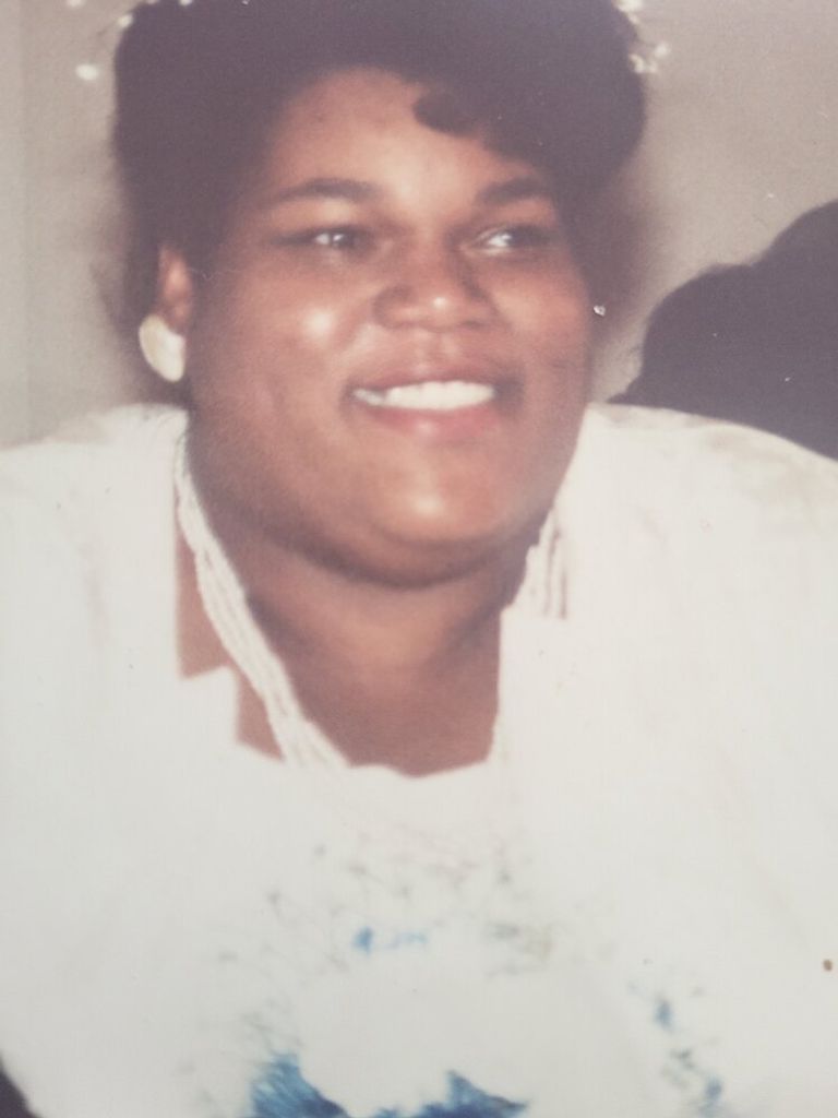 Theresa Lewis Profile Photo