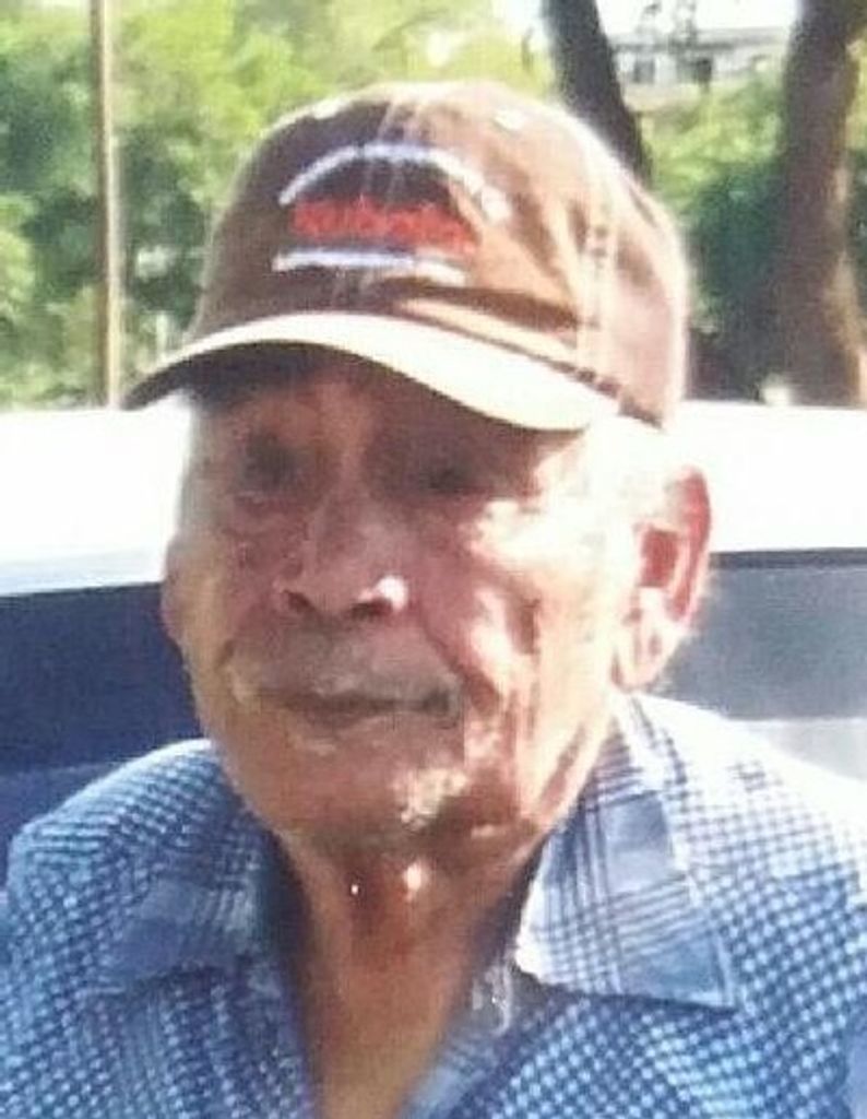 Raymond Martinez Profile Photo