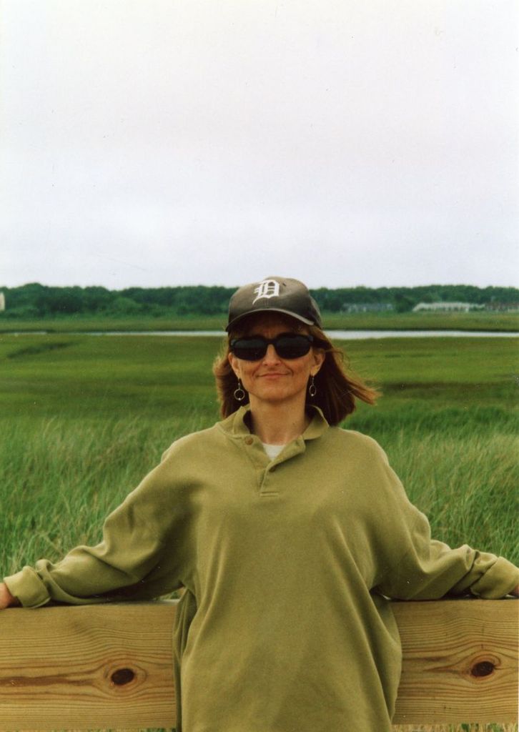 Robin J. 'RJ' (Hansen) Eaton