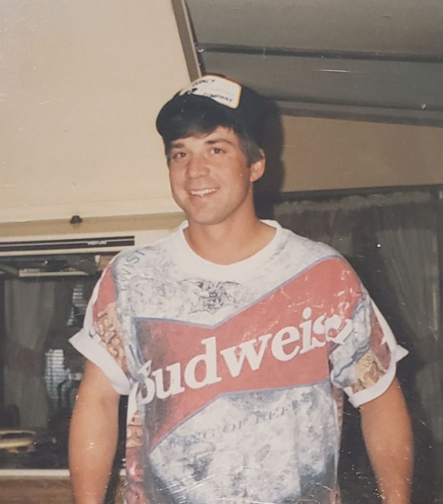 Johnny Guy Harrison Profile Photo
