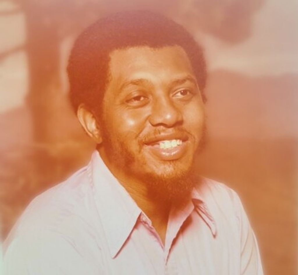 Lee Ester Burnham Profile Photo
