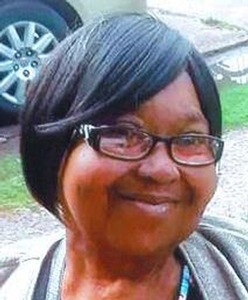 Iris Yvette Hamm Profile Photo
