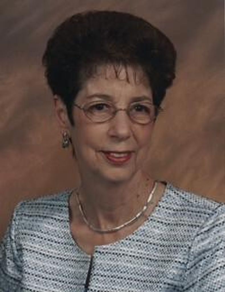 Lona Vazquez Profile Photo