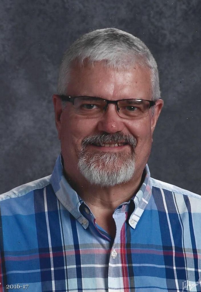 Robert Earl Sims, Jr. Profile Photo