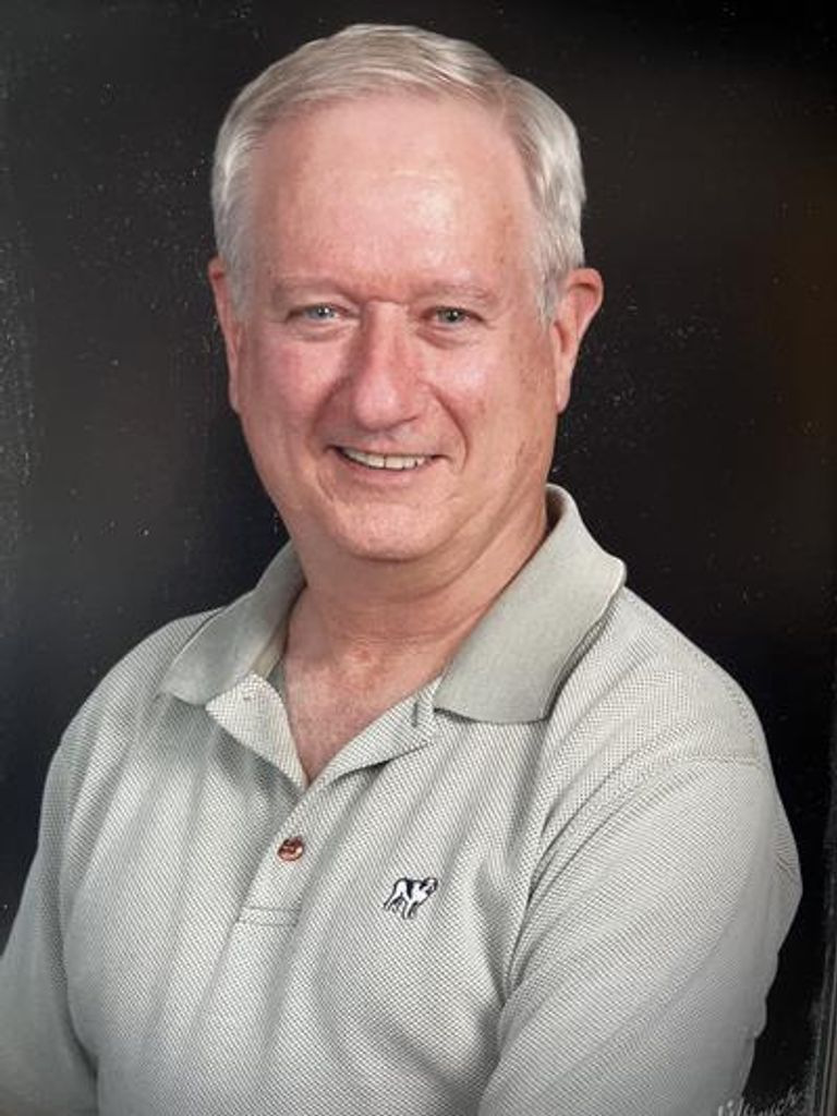 Tom Bryce Profile Photo