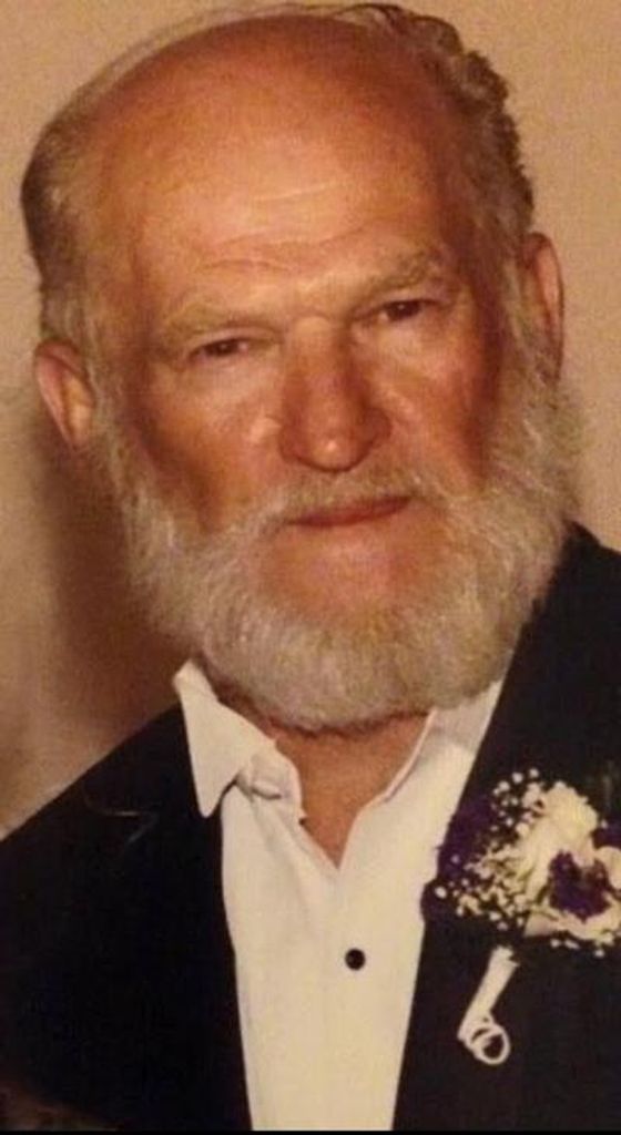 Arley "Whitey" Kenneth Davis Profile Photo