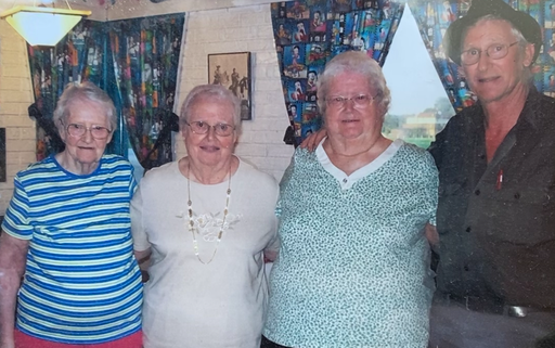 Doris E. (Walls)  Woolington photo gallery thumbnail 109 of 112