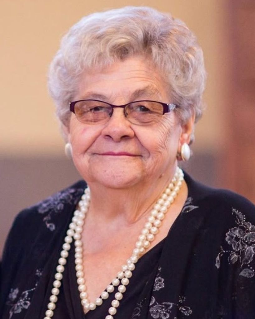 Esther Dush