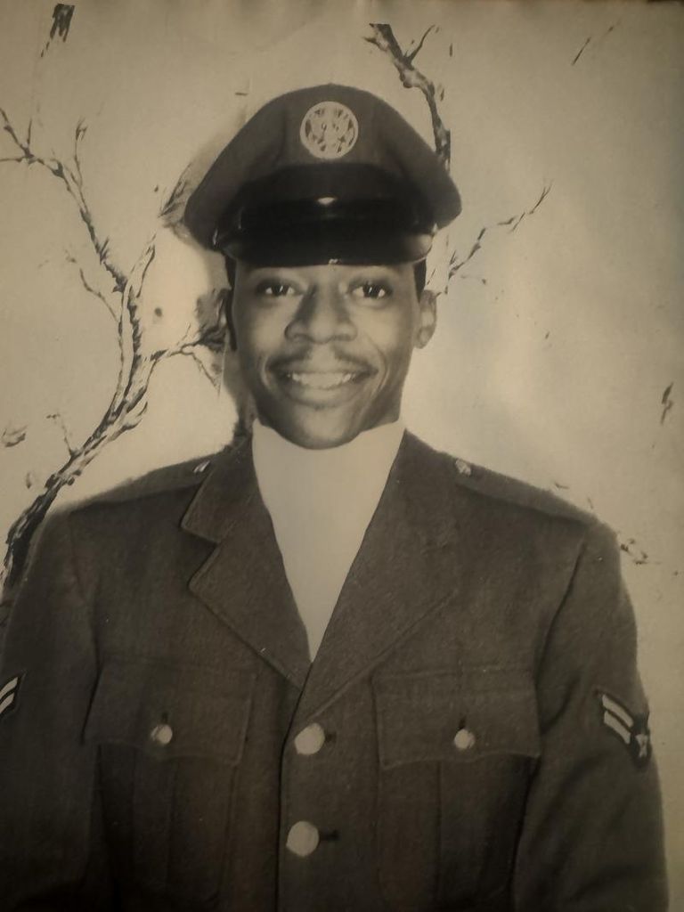 Charles Edward Johnson Profile Photo