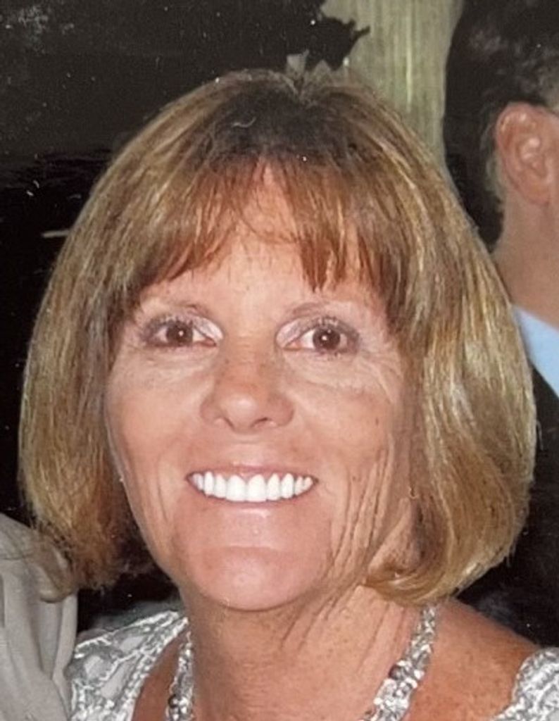 Lynn M. (Mockenhaupt)  Gronow