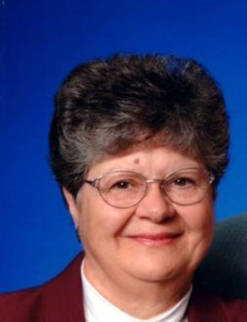 Donna M. (Kensinger)  Smith