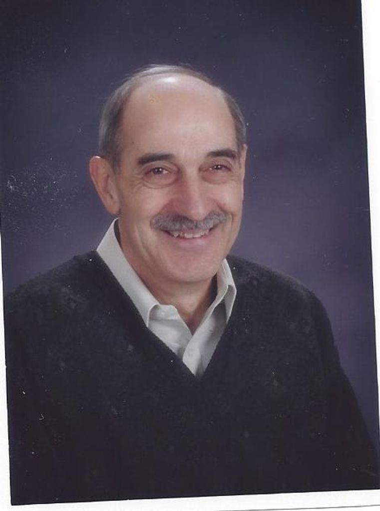 James Charles Tsacoyeanes