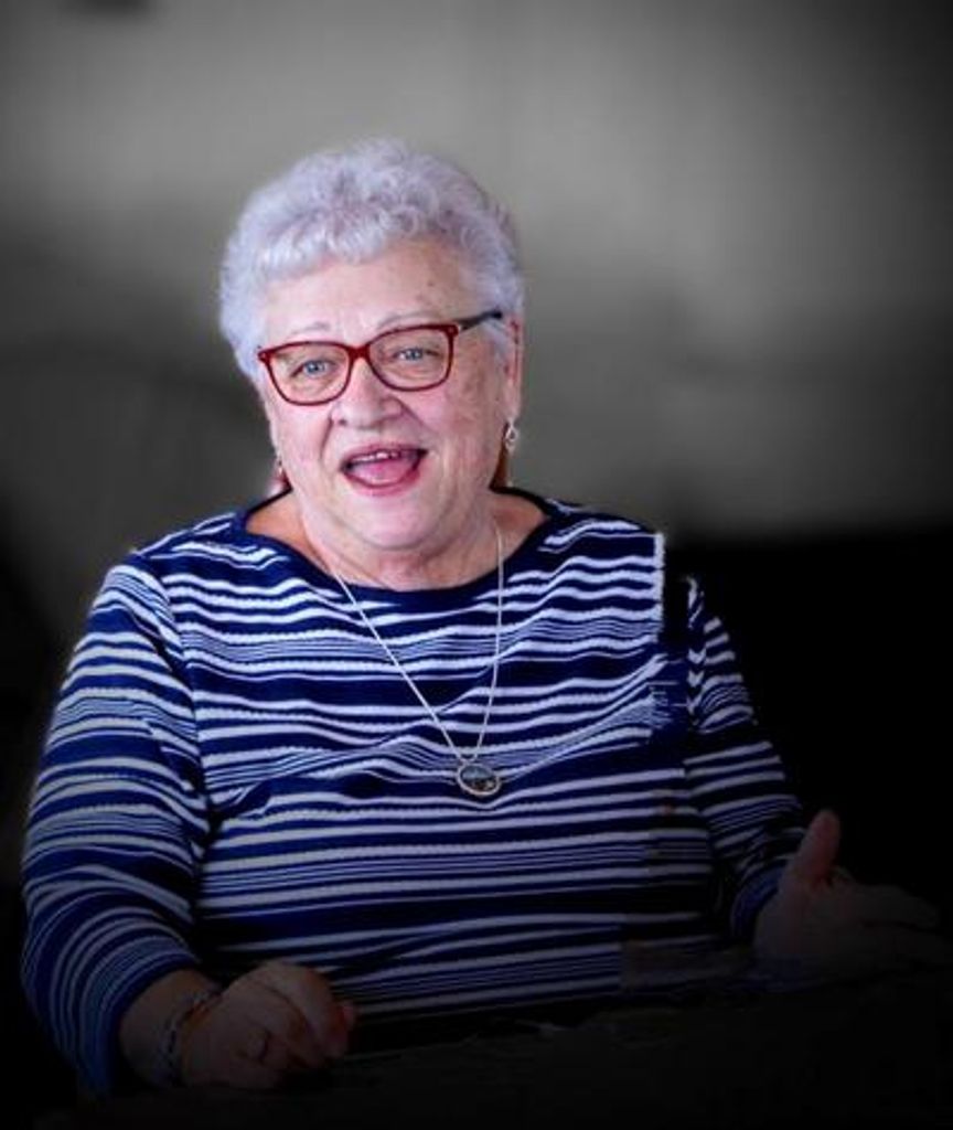 Elaine Sheldon Profile Photo