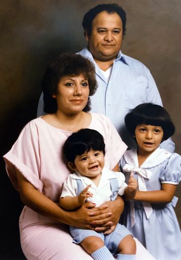 Gilbert H Moreno photo gallery thumbnail 15 of 47