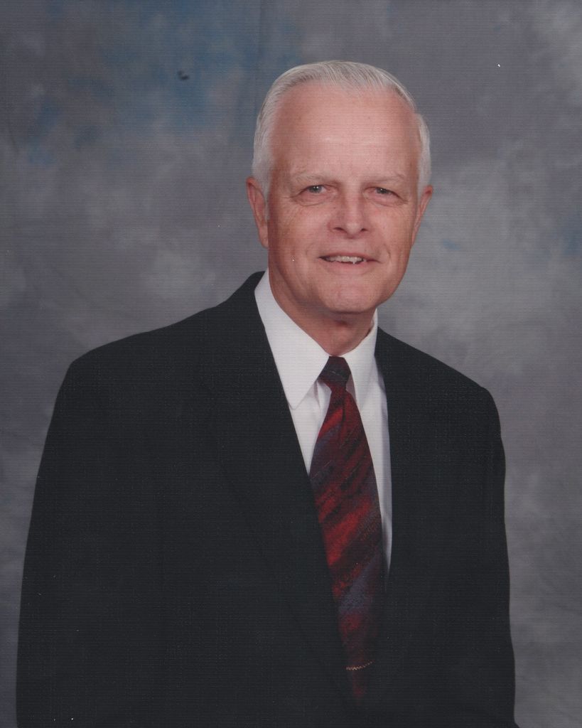 Reginald "Reggie" Nelson Tuttle