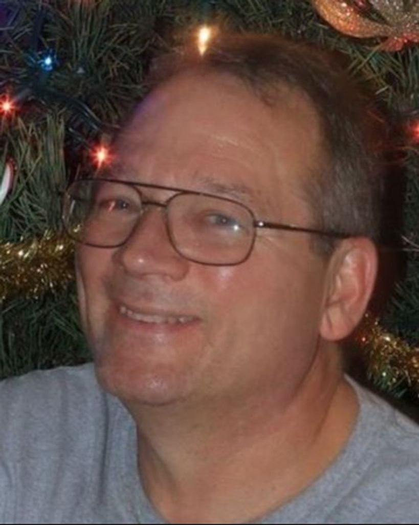 Daniel Ray Holland Profile Photo