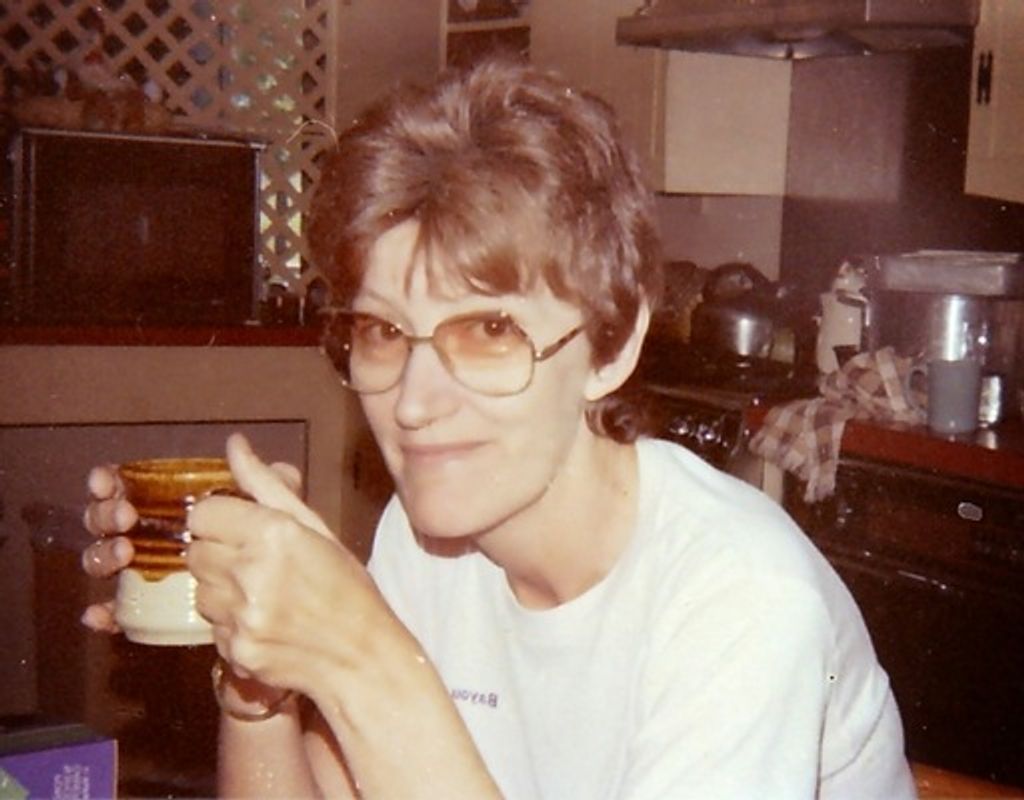 Carol Rae Eshnaur Profile Photo